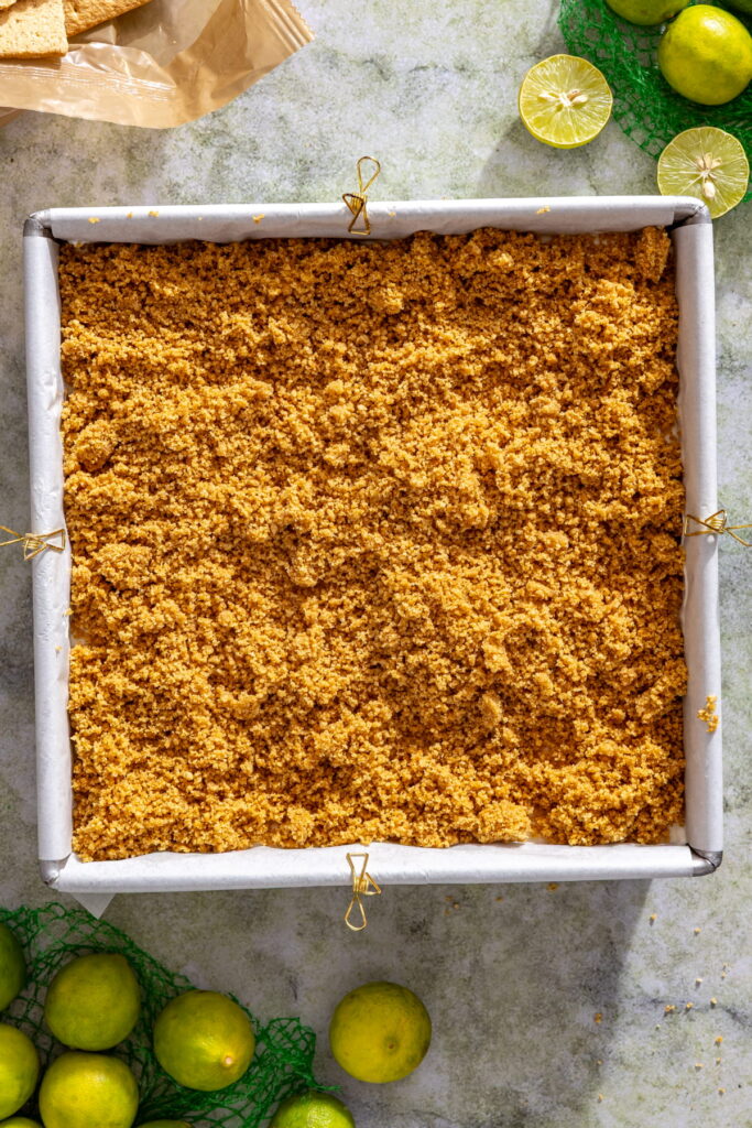 top layer of graham cracker crust for ice cream sandwiches