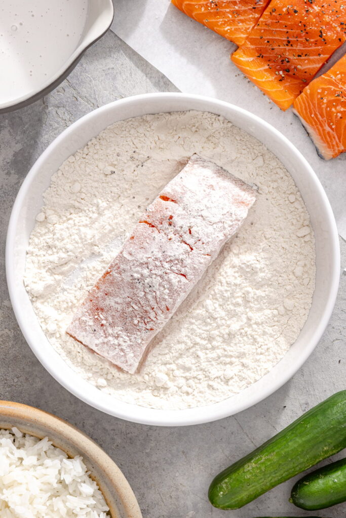 salmon in flour mixture