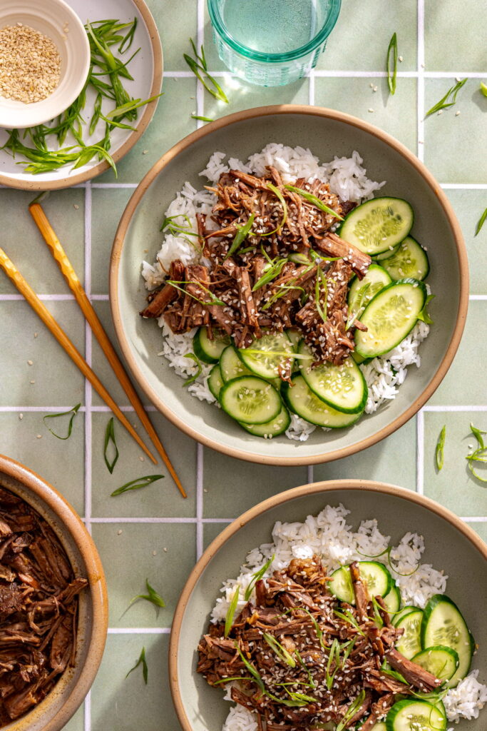 slow cooker saucy miso beef bowls