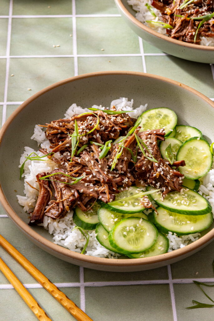 slow cooker saucy miso beef bowls